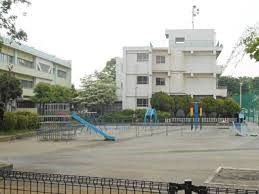 小学校 286m 上尾市立尾山台小学校