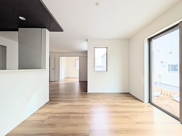 【Living-dining-リビングダイニング】流行に左右されず、将来にわたって価値が継続する「上質」な佇まい。