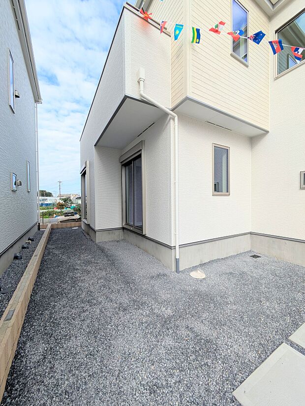 【庭】広々とした庭スペース