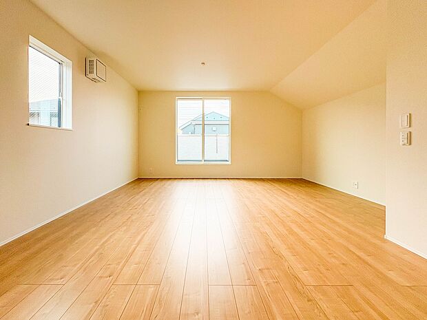 【LDK16帖】会話でホッとコミュニケーションできるリビング。料理でホッとハピネスになるキッチンなど。人をホッとさせる最新設備・仕様を採用しています。