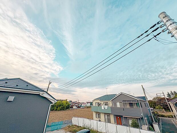 【眺望】眺望や窓からの景色が良いと、家で過ごす時間も快適です。