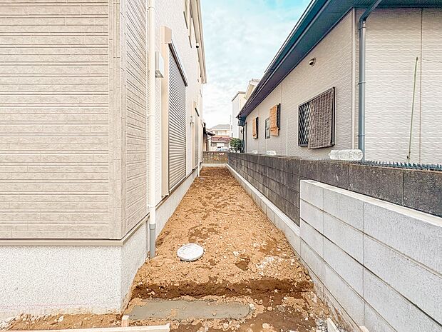 【庭】プランター等をおいてガーデニングが楽しめます。