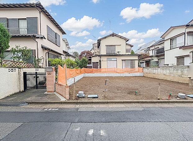 1号棟【外観】陽当りや通風性など各所に施された工夫で住みやすさを実現。部屋の大きさや周辺環境・街並など、資料には掲載していない情報が現地にはたくさんございます。是非ご確認下さい。