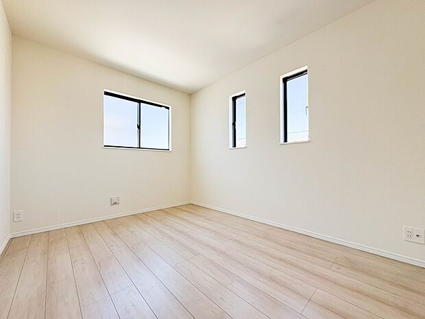 【今どきのこども部屋6.5帖】昨今のトレンドになりつつあるのが、広過ぎず、快適すぎない子ども部屋。勉強と寝るだけの部屋にすることで閉じこもりがなくなり、リビングで過ごす時間が増えると言われて…