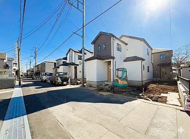 【外観】南鳩ヶ谷駅徒歩14分、現在建築中につき近隣のモデル棟のご案内も可能です。