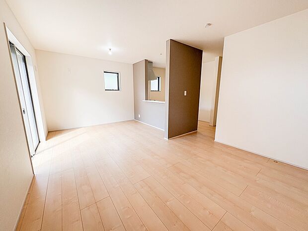 【ダイニングキッチン】料理をしながら、後片付けをしながら二人で会話を楽しみたい空間。