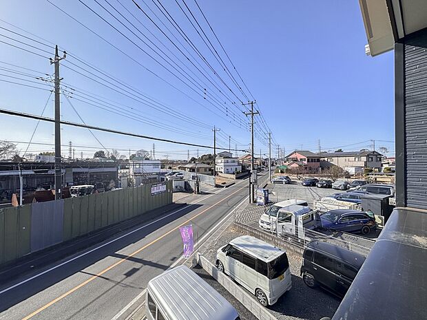 【眺望】眺望や窓からの景色が良いと、家で過ごす時間も快適です。