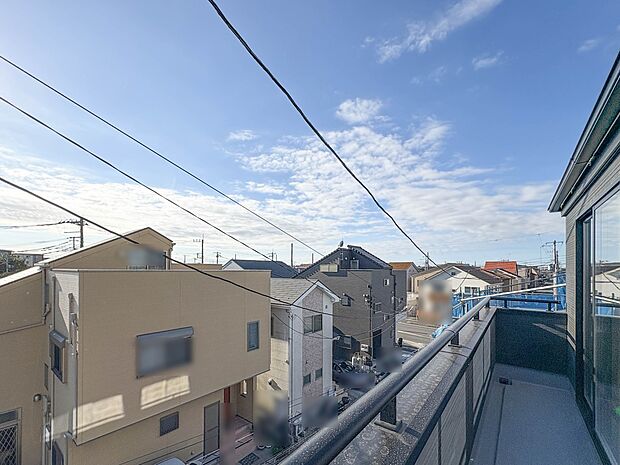 【眺望】眺望や窓からの景色が良いと、家で過ごす時間も快適です。