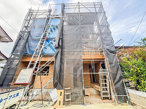 【外観】こちらの物件が少しでも気になるようでしたら、お気軽にお問合せください。人生でいちばん大きなお買い物ですので、ゆっくりご見学ください。ネット上の画像と実際の見学では、リアル感がまるで違…