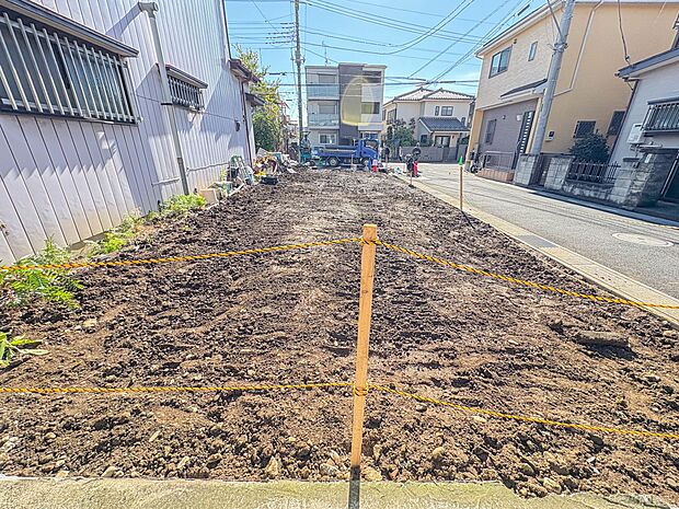 【外観】陽当りが良いと、洗濯物が乾きやすいですし、湿気やカビの心配も減るので快適です。寒い冬の日でも、日差しが届くと家の中が暖かくなりますね。
