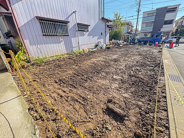 【現地土地写真】周辺環境・街並など、資料には掲載していない情報が現地にはたくさんございます。是非現地をご確認下さい。