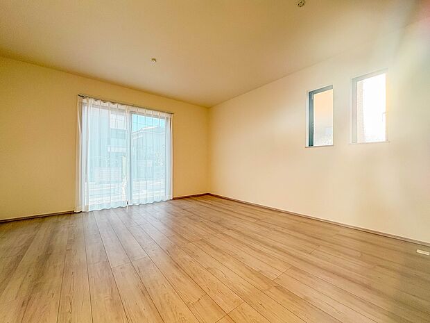 【LDK15.25帖】忙しい朝でも家族揃って食事をしたいゆとりあるダイニングスペース。