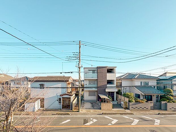 【眺望】眺望や窓からの景色が良いと、家で過ごす時間も快適です。