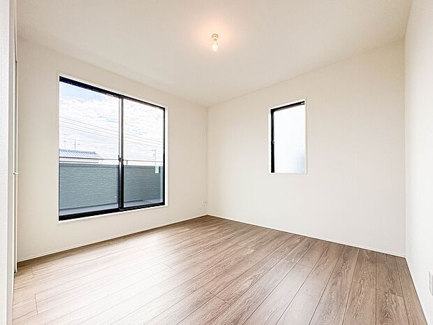 【洋室　6.06帖】充実した生活は伸びやかな居室空間から始まります。快適に・伸びやかに。心の潤いを求める方々へ。