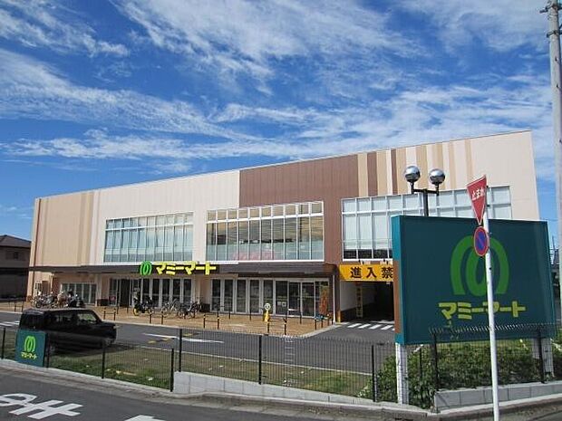 スーパー 490m マミーマート三室山崎店(よい商品をより安く。をキーワードに、皆さまの食卓を彩ります。マミーマートは、マミー(お母さん)のように愛され、マート(市場)のように場を提供したい…