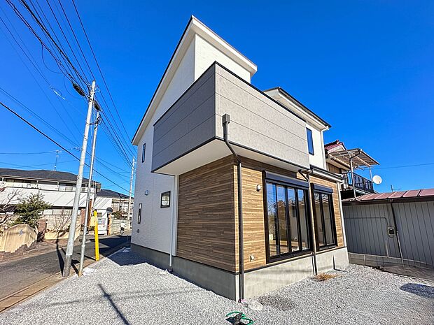 【外観】こちらの物件が少しでも気になるようでしたら、お気軽にお問合せください。人生でいちばん大きなお買い物ですので、ゆっくりご見学ください。ネット上の画像と実際の見学では、リアル感がまるで違…