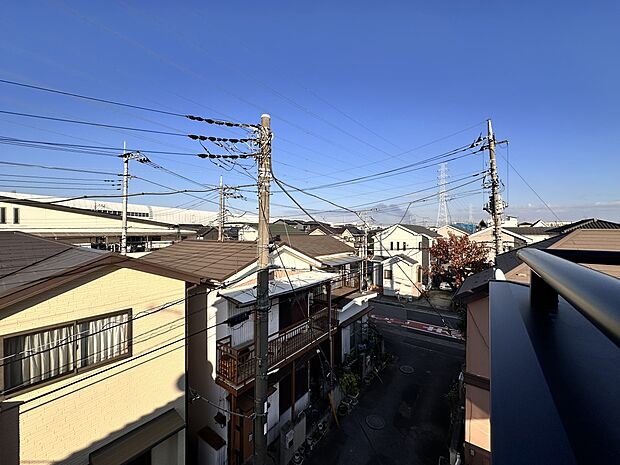 【眺望】眺望や窓からの景色が良いと、家で過ごす時間も快適です。