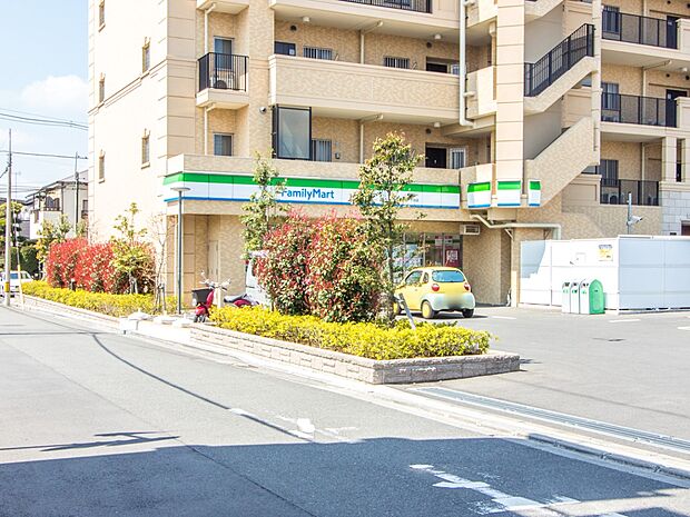 コンビニ 447m ファミリーマート(ファミリーマート 徒歩6分)