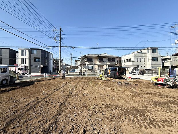 2号棟【外観】ここから始まる「日常」はご家族にとってかけがえのない時間となります。少しでも豊かに、快適に。そんな想いから本邸宅は生まれました。