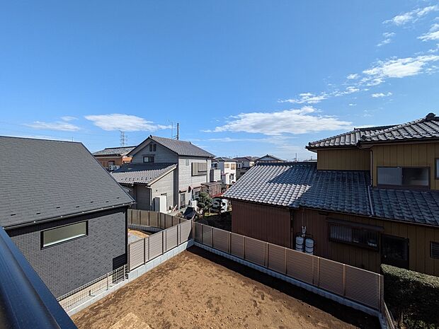 【眺望】少し優雅に、眺望の良い部屋で新生活をしてみませんか?眺望や窓からの景色が良いと、家で過ごす時間も快適です。