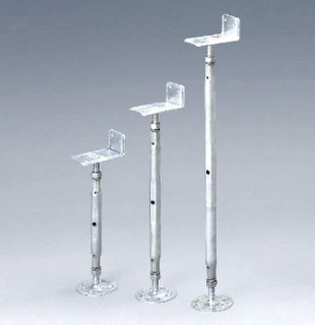 1本で2トンの荷重に耐えられる強度性の高い鋼製束を採用しています。また、錆に強いセラミックコーティング仕上げです。