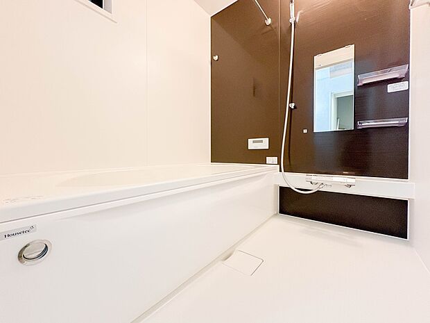 【浴室】一日の疲れを癒してくれるお風呂空間。使いやすさと上質な質感を両立して、単なる習慣から特別な時間に変わるはず。