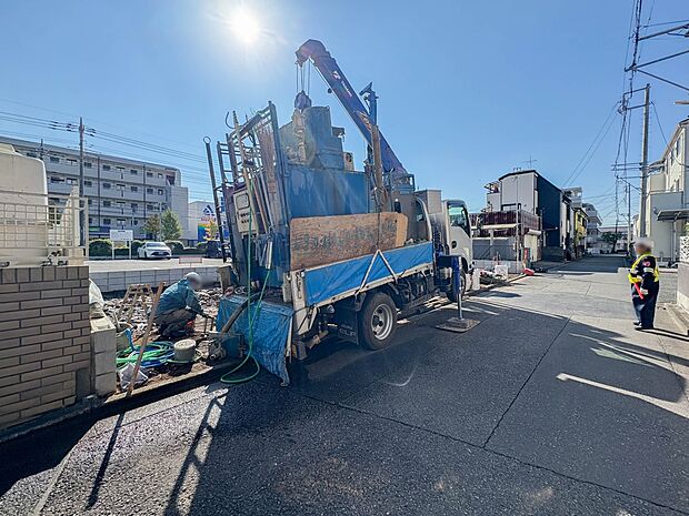 【外観】こちらの物件に少しでもご興味がありましたら、お気軽にお電話下さい。ネット上で「見えない物」「わからない事」でも、実際にご見学いただくことで、手に取るようにおわかりいただけるはずです。…