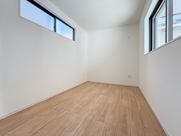 【洋室】充実した生活は伸びやかな居室空間から始まります。快適に・伸びやかに。心の潤いを求める方々へ。