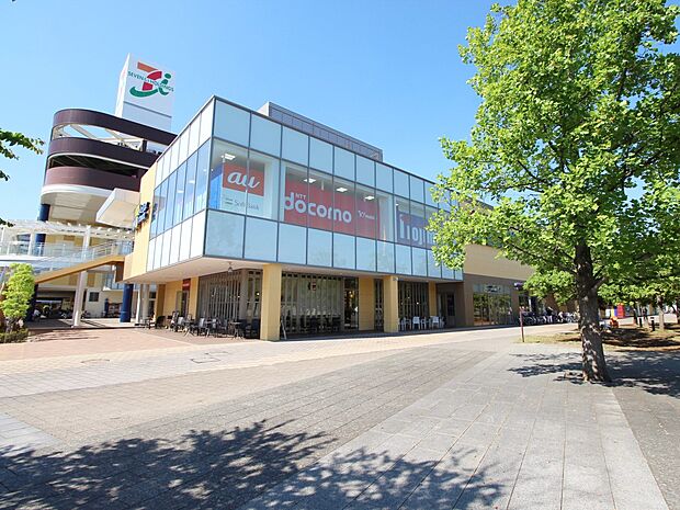 ショッピングセンター 1300m ステラタウン