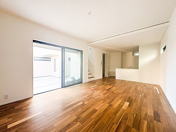 【Living-dining-リビングダイニング】流行に左右されず、将来にわたって価値が継続する「上質」な佇まい。