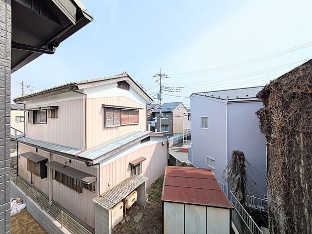 【眺望良好】 少し優雅に、眺望の良い部屋で新生活をしてみませんか?眺望や窓からの景色が良いと、家で過ごす時間も快適です。