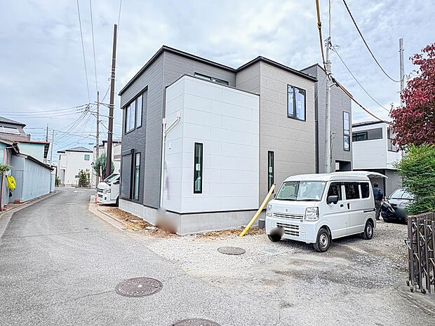 【前面道路】陽当りや通風性など各所に施された工夫で住みやすさを実現。部屋の大きさや周辺環境・街並など、資料には掲載していない情報が現地にはたくさんございます。是非ご確認下さい。