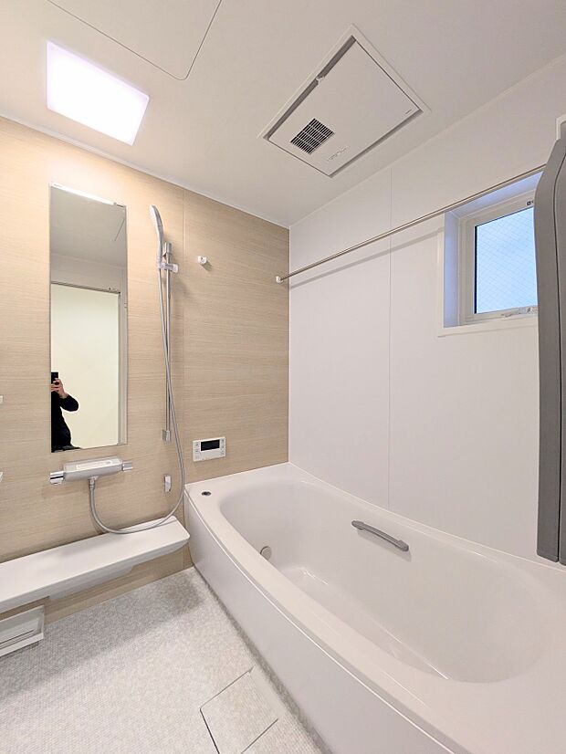 【浴室】一日の疲れを癒してくれるお風呂空間。使いやすさと上質な質感を両立して、単なる習慣から特別な時間に変わるはず。