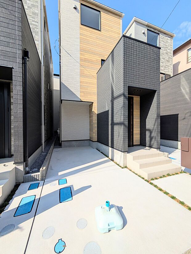 こちらの物件が少しでも気になるようでしたら、お気軽にお問合せください。人生でいちばん大きなお買い物ですので、ゆっくりご見学ください。ネット上の画像と実際の見学では、リアル感がまるで違います。…