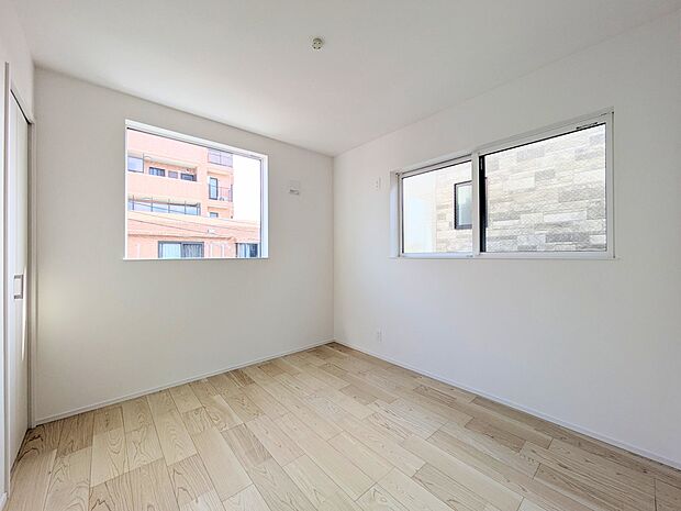 【洋室】充実した生活は伸びやかな居室空間から始まります。快適に・伸びやかに。心の潤いを求める方々へ。