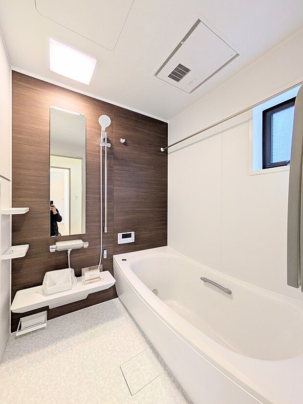 【浴室】一日の疲れを癒してくれるお風呂空間。使いやすさと上質な質感を両立して、単なる習慣から特別な時間に変わるはず。