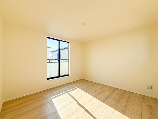 A号棟【洋室5.25帖】充実した生活は伸びやかな居室空間から始まります。快適に・伸びやかに。心の潤いを求める方々へ。