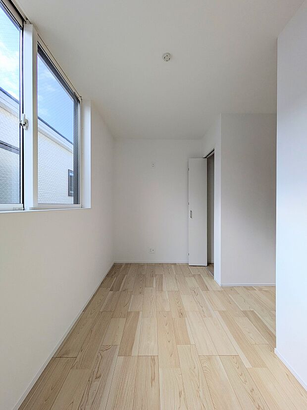 部屋の快適性を追求していくと、内装はシンプルになります。そしてポイント、ポイントにアクセントをつけて、リズムをつくる。シンプルな内装とは、リズミカルな内装と気づきます。