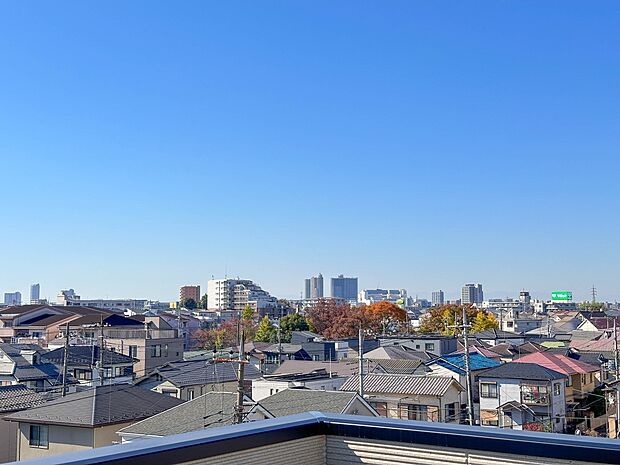 【眺望】眺望や窓からの景色が良いと、家で過ごす時間も快適です。