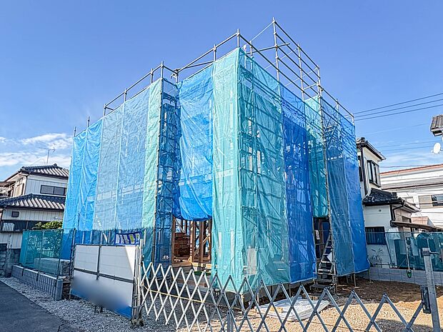 【外観】家は一生のお買物。自分ならではの家族ならではの、家にしたい。書斎を設ける。子どものプレイングルームを設ける。趣味のオーディオルームを設置する。夢を追うオンリーワンの家です。