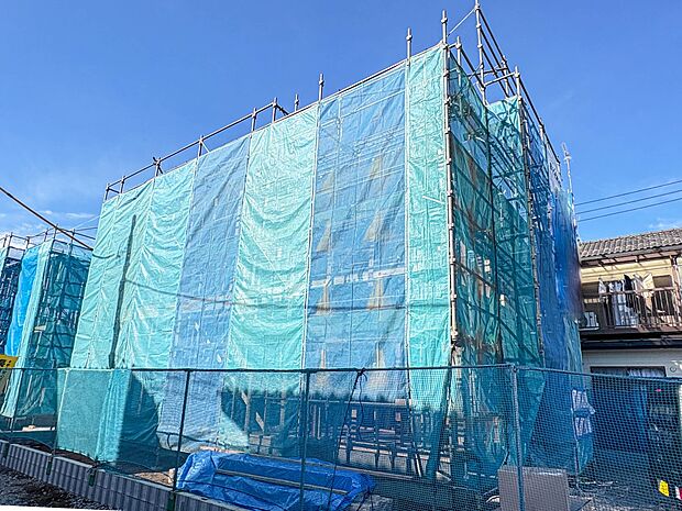 【外観】家は一生のお買物。自分ならではの家族ならではの、家にしたい。書斎を設ける。子どものプレイングルームを設ける。趣味のオーディオルームを設置する。夢を追うオンリーワンの家です。