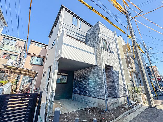 【外観】陽当りや通風性など各所に施された工夫で住みやすさを実現。部屋の大きさや周辺環境・街並など、資料には掲載していない情報が現地にはたくさんございます。是非ご確認下さい。