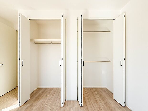 2号棟【収納】各部屋を最大限に広く使って頂ける様、全居住スペースに収納付。プライベートルームはゆったりと快適に。