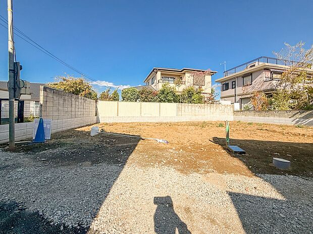 2号棟【現地外観】こちらの物件が少しでも気になるようでしたら、お気軽にお問合せください。人生でいちばん大きなお買い物ですので、ゆっくりご見学ください。