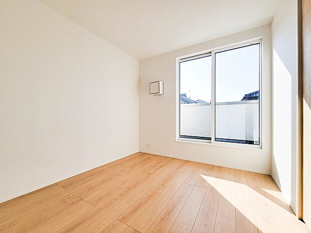 1号棟【洋室-7.1帖】一日の疲れをいやしてくれる主寝室。時を忘れて過ごす場所として過ごせるお部屋。