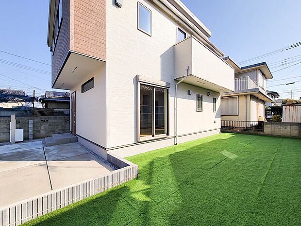 1号棟【前面道路】車の通行が少ないので、静かな住環境を維持することができます。