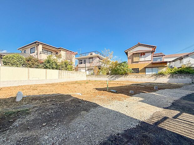 1号棟【外観】家は一生のお買物。自分ならではの家族ならではの、家にしたい。書斎を設ける。子どものプレイングルームを設ける。趣味のオーディオルームを設置する。夢を追うオンリーワンの家です。