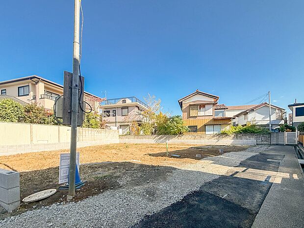 1号棟【前面道路】車の通行が少ないので、静かな住環境を維持することができます。