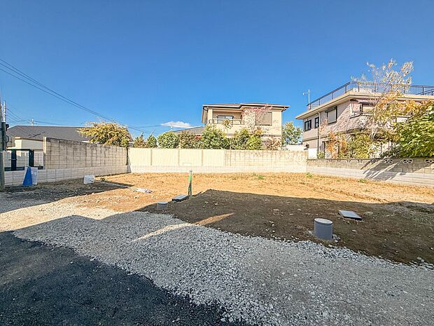 1号棟【豊かで快適な暮らしを】ここから始まる「日常」はご家族にとってかけがえのない時間となります。少しでも豊かに、快適に。そんな想いから本邸宅は生まれました。