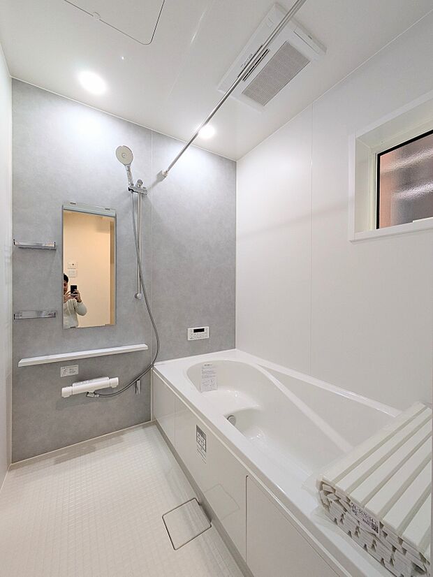 【浴室】一日の疲れを癒してくれるお風呂空間。使いやすさと上質な質感を両立して、単なる習慣から特別な時間に変わるはず。